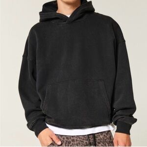 Baggy Washed Black Hoodie from Hollister. WITH STYLE TAGS ATTACHED